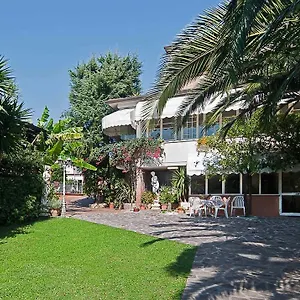 Hotel La Chandelle Massarosa